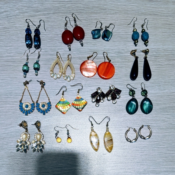 Jewelry - BOGO! 16 pr Earrings lot!💎